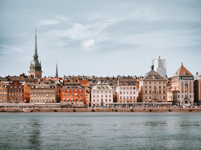 stockholm-paris-studio-QKjvKAB77dE-unsplash (1)